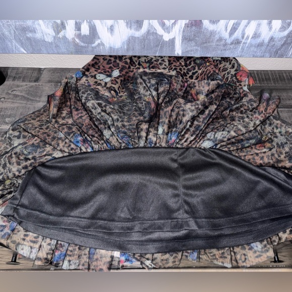 Hannah Banana animal print tiered ruffle dress with butterfly appliques SZ 16​ - Picture 8 of 8